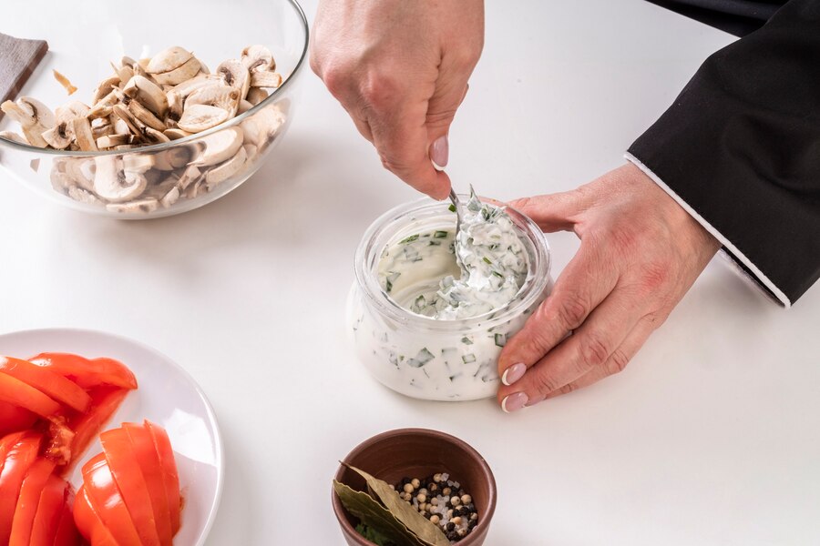 The Art of Making the Perfect Sauce: A Guide to Elevating Your Dishes