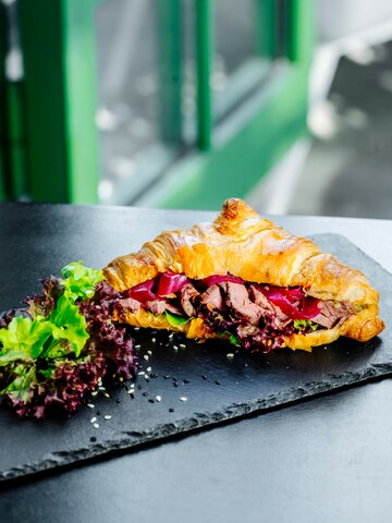 Romantic Beef Wellington: A Valentine’s Dinner to Impress