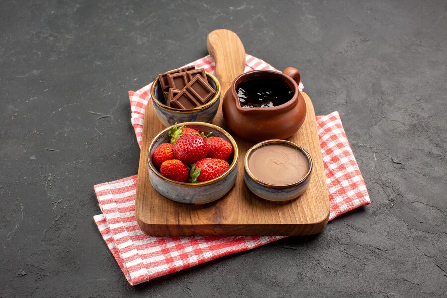 Chocolate Fondue: A Melting Pot of Romance for Valentine's Day